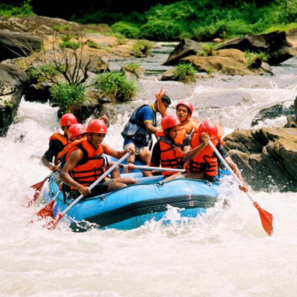 Private taxi to Kitulgala, Sri Lanka